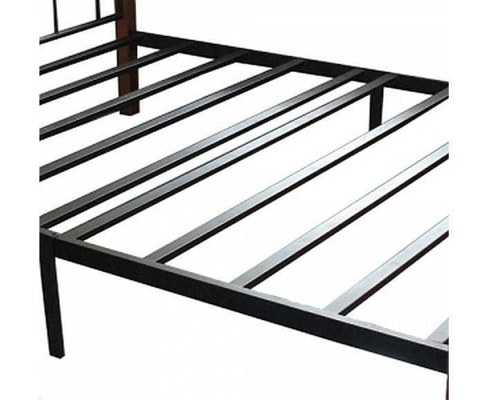 Кровать AT 808 деревянная с металлическим каркасом 