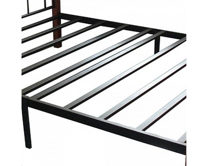 Кровать AT 915 деревянная с металлическим каркасом 